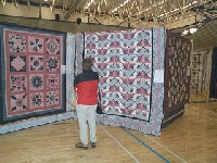 #342. Quilt Show - Leah's wedding quilt, log cabin variation